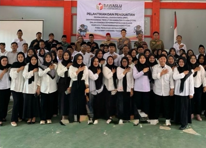 Sebulu resmi melantik jajaran Panwaslu Kelurahan/Desa (PKD) dan Pengawas Tempat Pemungutan Suara (PTPS),
