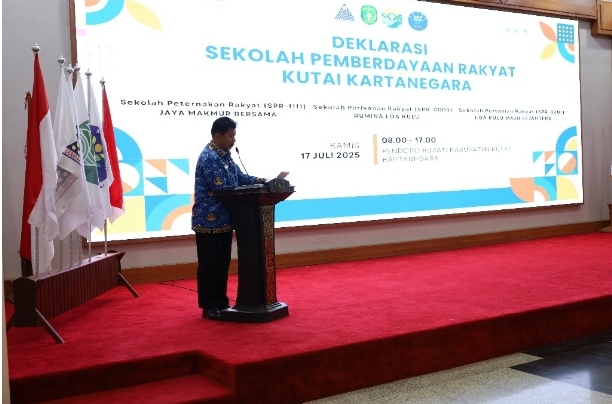 mendeklarasikan Sekolah Pemberdayaan Rakyat (SPR)