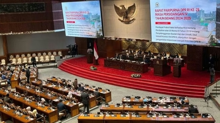 Rapat paripurna DPR RI yang digelar di Kompleks Parlemen, Senayan