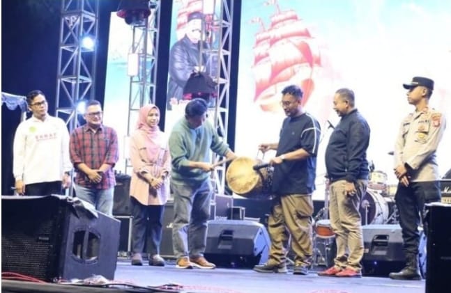 Pesta Laut Pesisir Samboja Semarakkan Tradisi dan Daya Tarik Wisata
