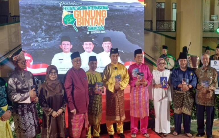 Yusril: Sastra Gunung Bintan Wadah Diplomasi Budaya Yusril: Sastra Gunung Bintan Wadah Diplomasi Budaya