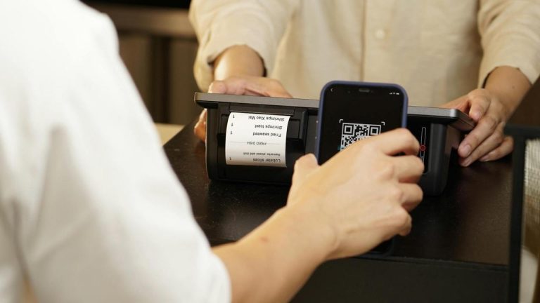 Lonjakan Transaksi Digital Dorong Sinergi Plink–J Trust Bank