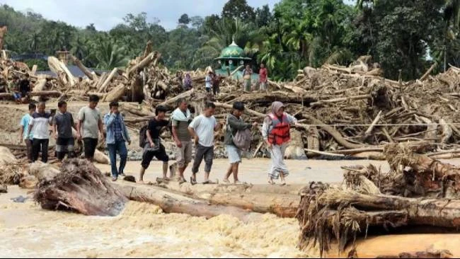 Menkeu Purbaya Siap Cairkan Dana Darurat untuk Bencana Sumatra Menkeu Purbaya Siap Cairkan Dana Darurat untuk Bencana Sumatra