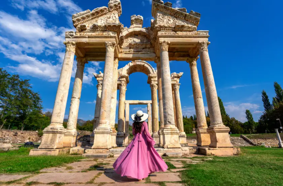 Aphrodisias: Kota Dewi Cinta yang Abadi Aphrodisias