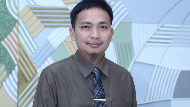 Eka Cahya Prima Jadi Profesor Fisika Termuda di UPI