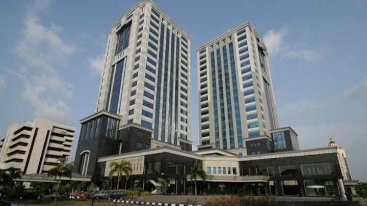 Politisi dan Nafsu Menguasai Institusi