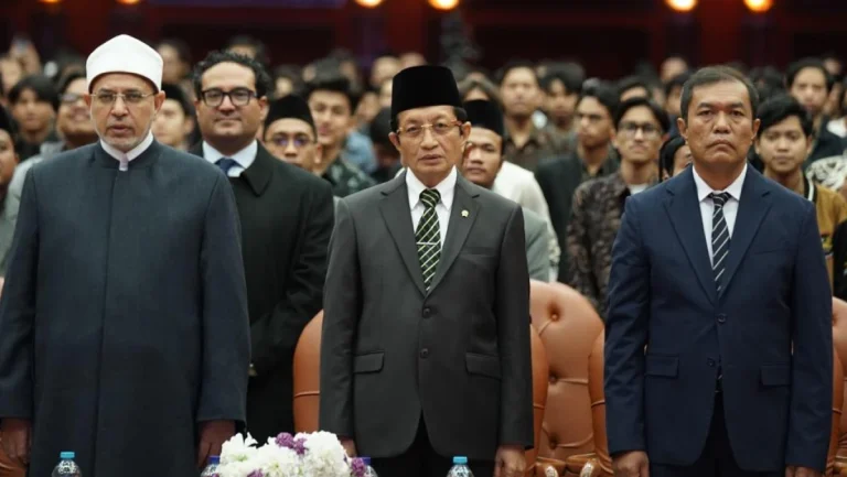 Al-Azhar Siap Kirim 1.000 Pakar Bahasa Arab ke Indonesia Al-Azhar Siap Kirim 1.000 Pakar Bahasa Arab ke Indonesia