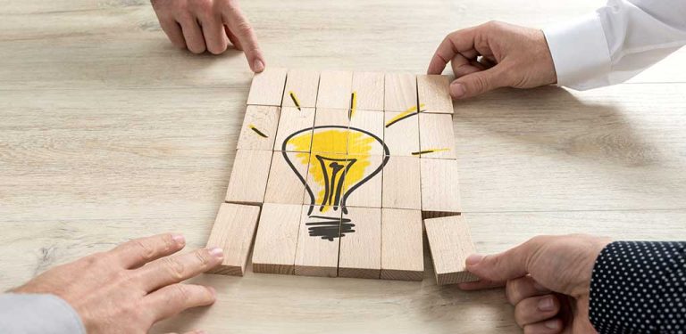 Peluang Usaha di Balik Batas Medsos Peluang Usaha di Balik Batas Medsos