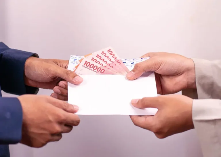 Pajak THR 2026: Aturan, Besaran, dan Cara Menghitungnya