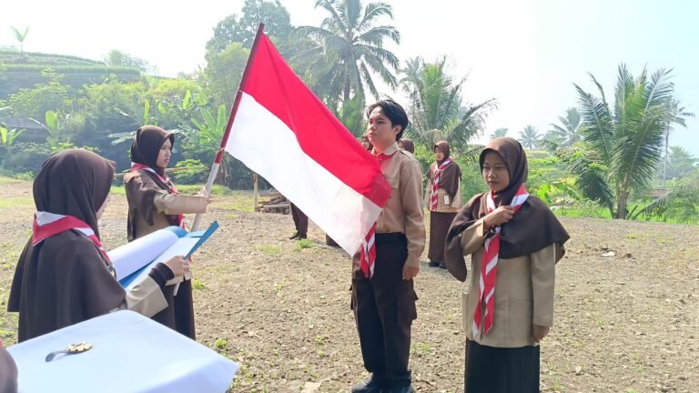Ketua Dewan Racana Pesantren Khalifa Dilantik Pelantikan Racana