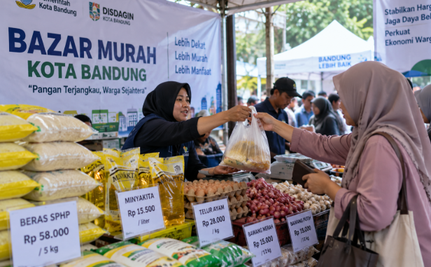 Bazar Murah Bandung, Berapa Warga Bisa Berhemat? Bazar Murah Kota Bandung