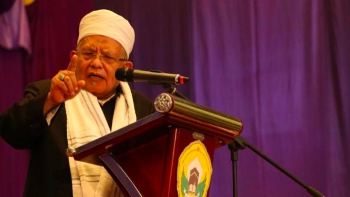 KH Syukron Ma’mun Wafat, Warisan Dakwahnya Abadi KH Syukron Ma’mun Wafat, Warisan Dakwahnya Abadi